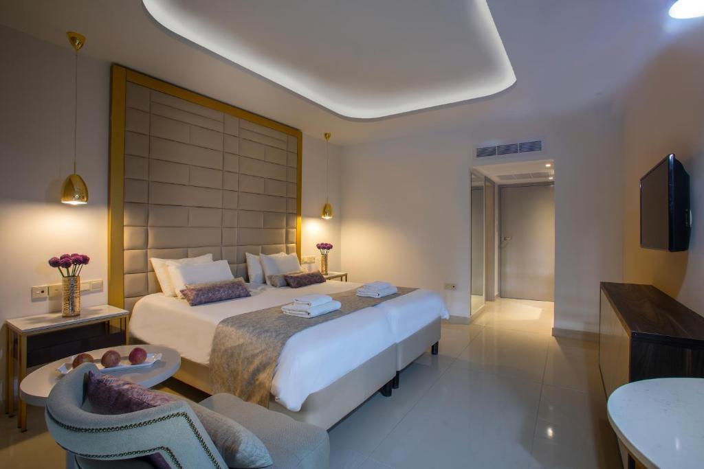 Constantinos the Great Beach Hotel 2