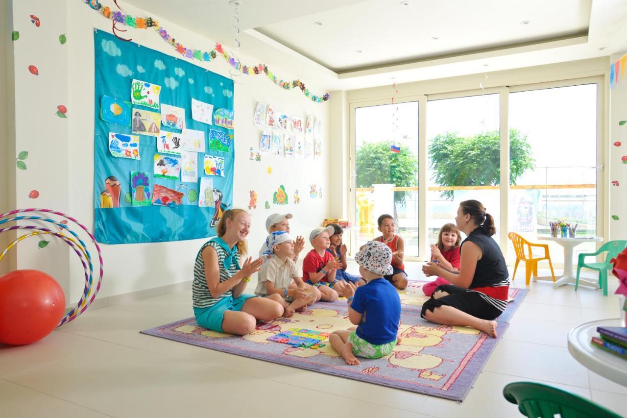 Pernera Beach Hotel 1