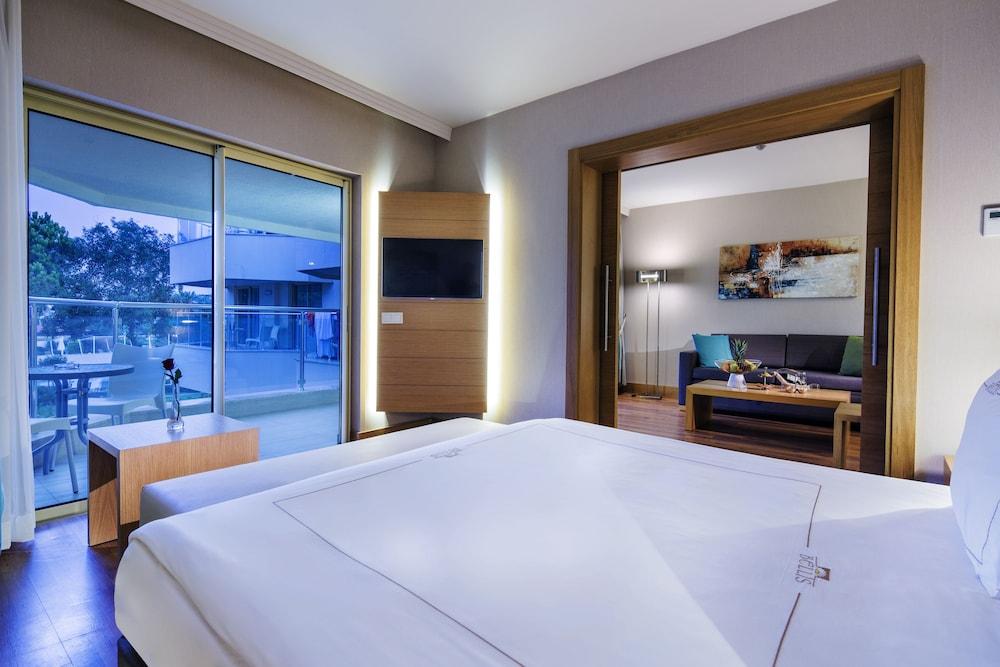 Bellis Deluxe Hotel 1