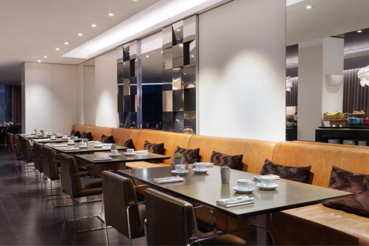 Renaissance Barcelona 1