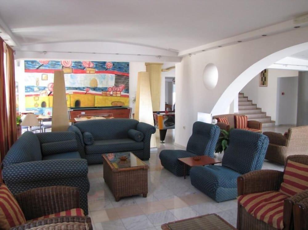 Valsami Hotel Apartments 1