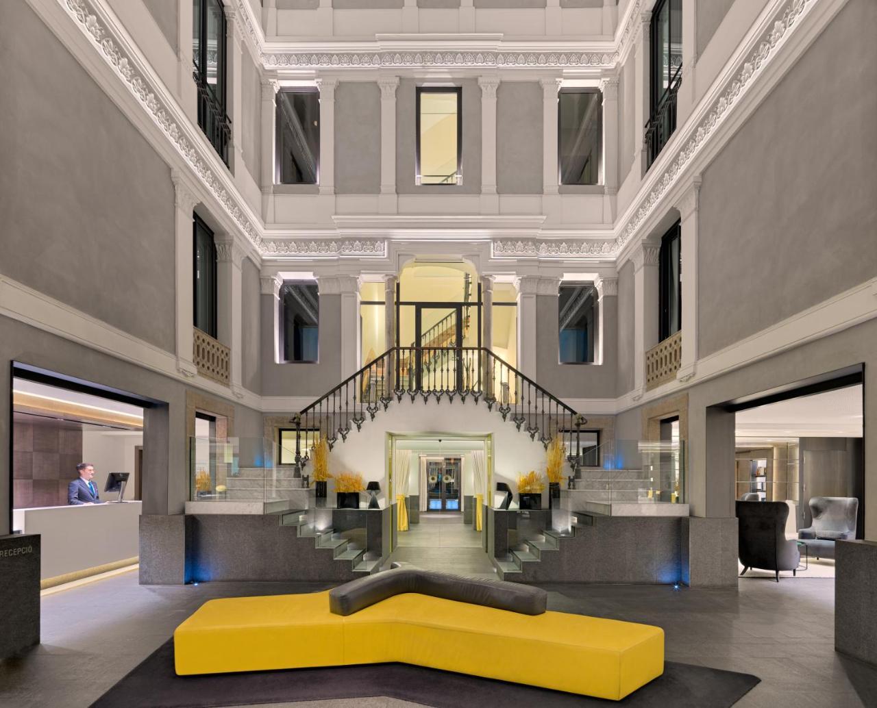 H10 Urquinaona Plaza