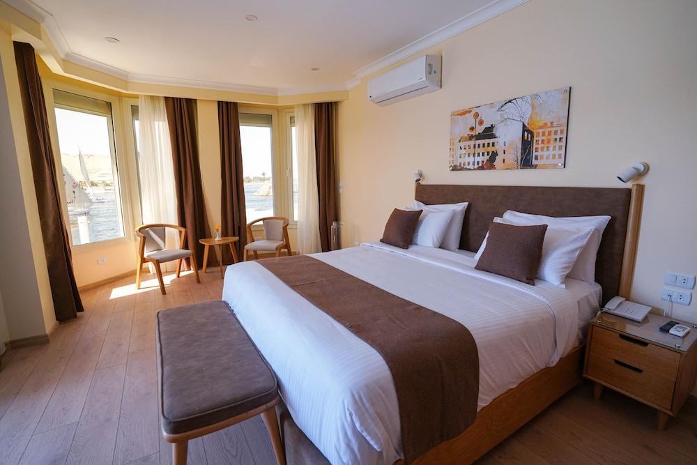 Obelisk Nile Hotel 2