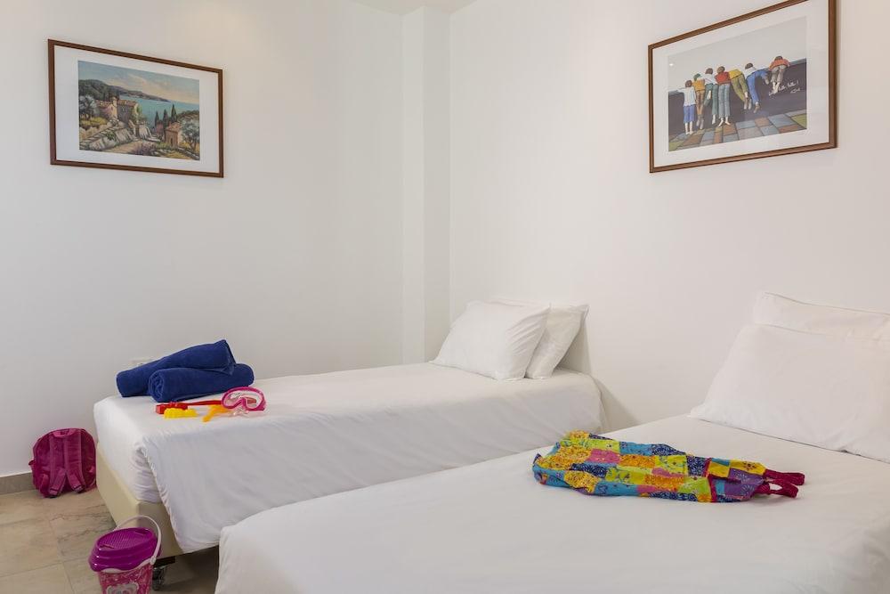 Asterias Beach Resort 2