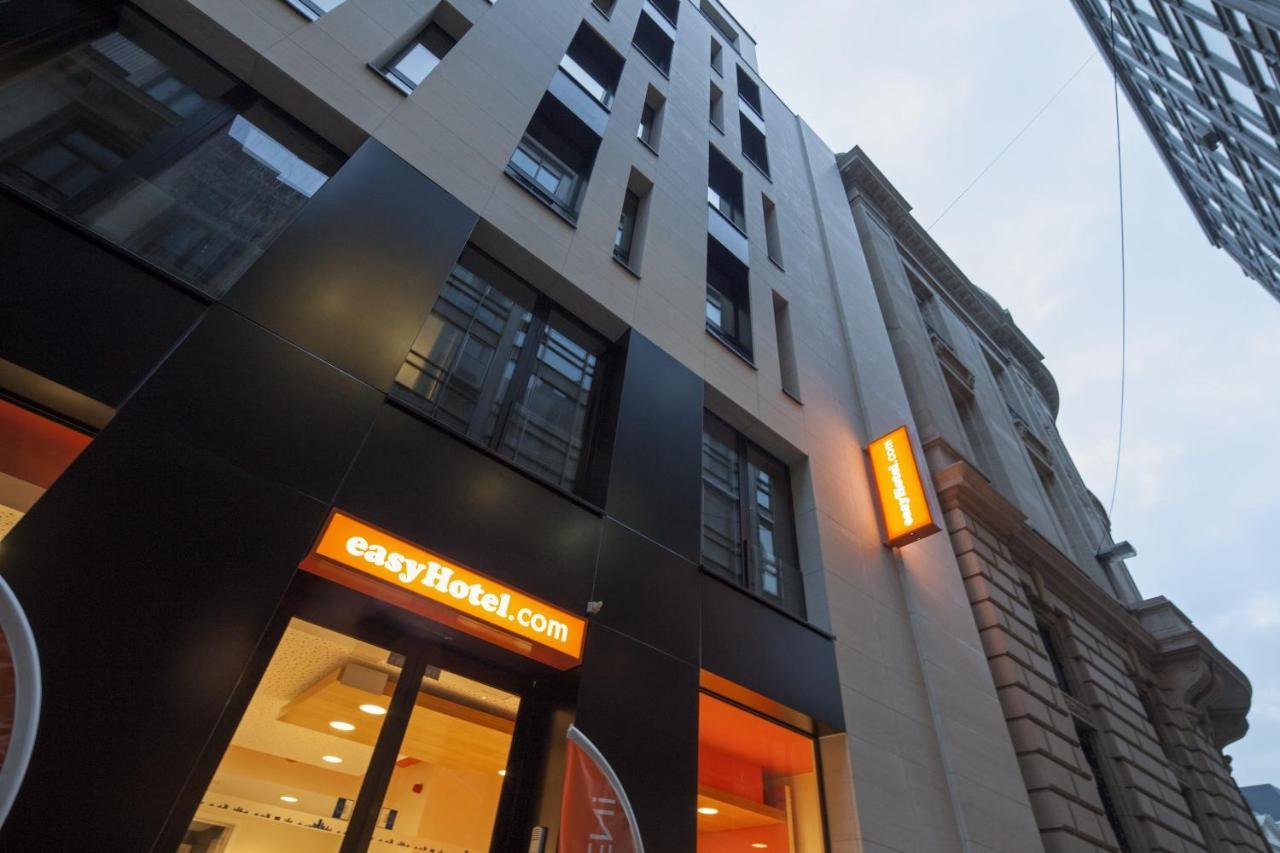Easyhotel Brussels City Centre 1