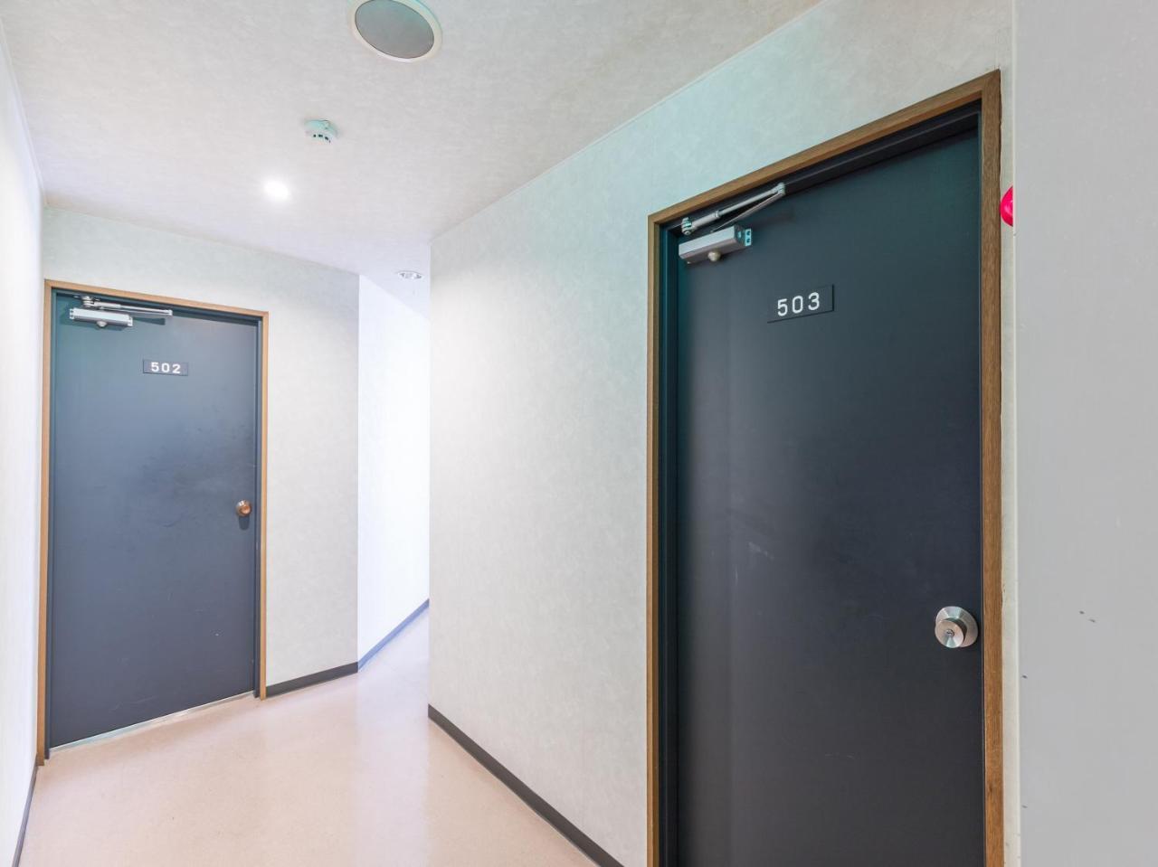 Tabist Business Hotel R Side Kanazawa (Adults only) 2