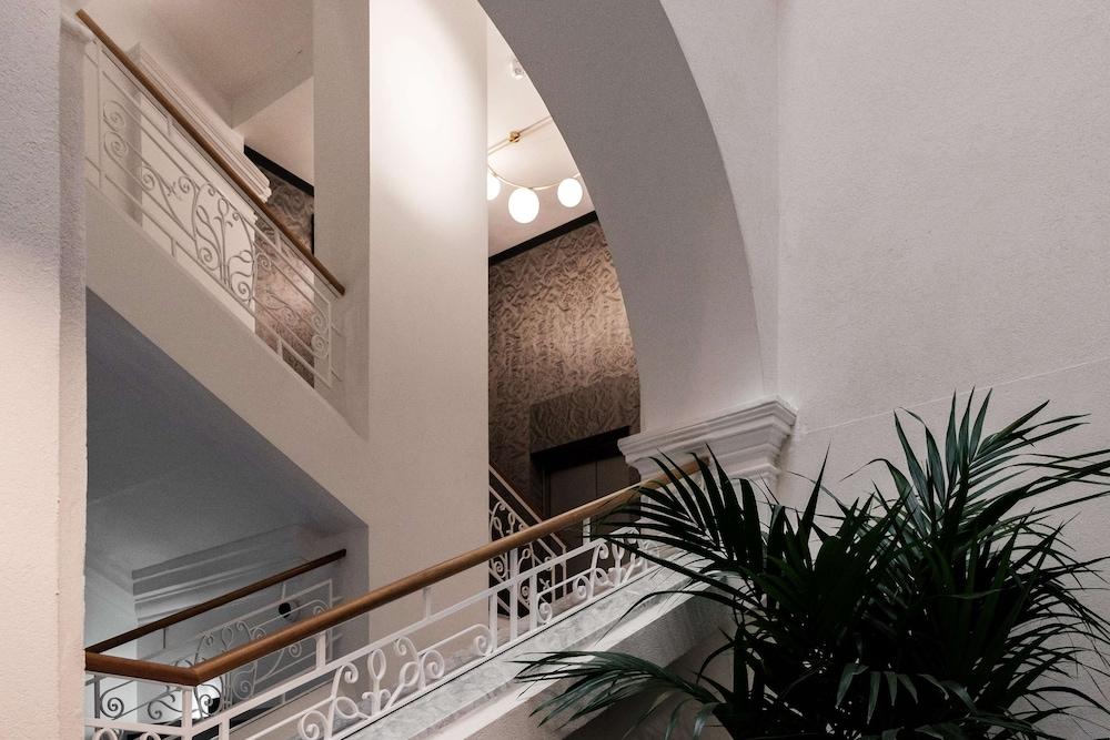 Rosselli - Ax Privilege 1