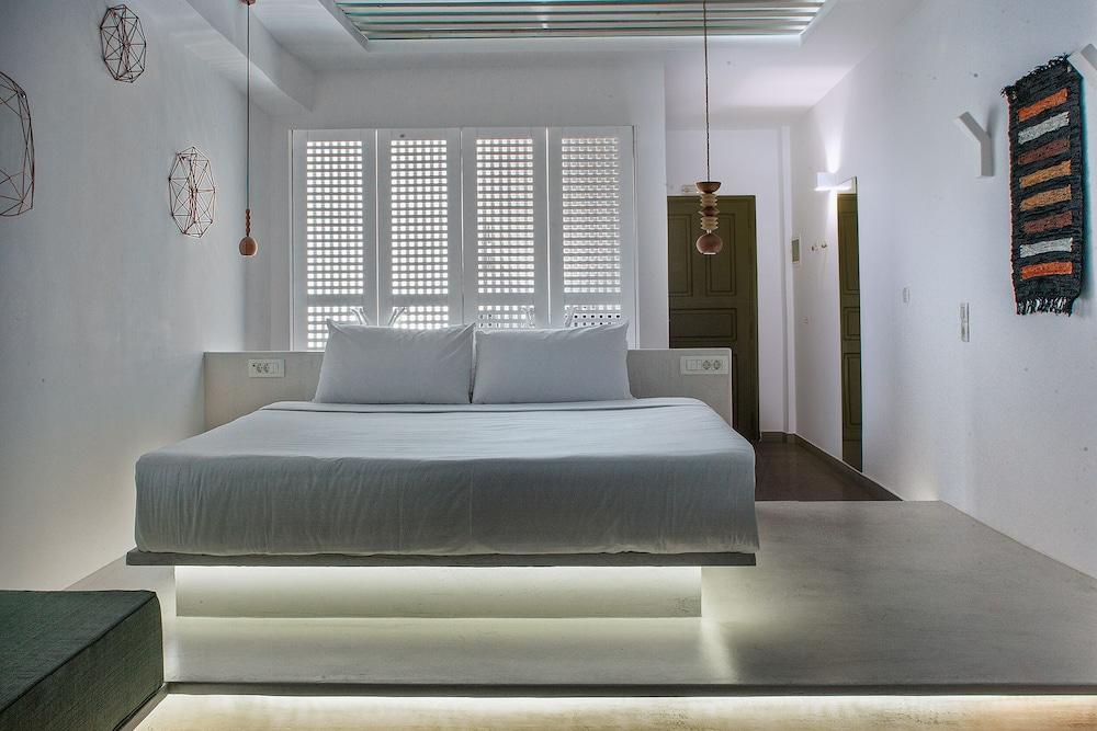 Amity Suites (Adults only) 1