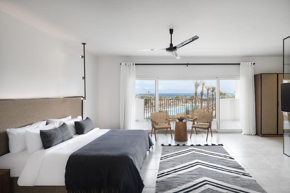 Serry Beach Resort 1