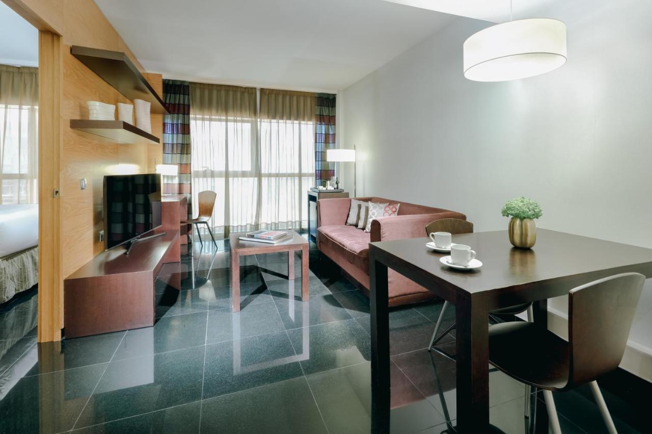 Hesperia Barcelona Fira Suites 2