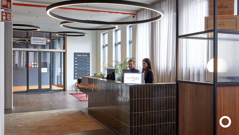 Grandi by Center Hotels 1