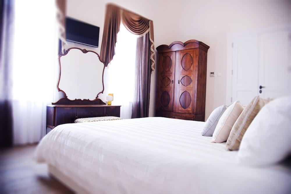 Lokal Hotel (Adults only) 2