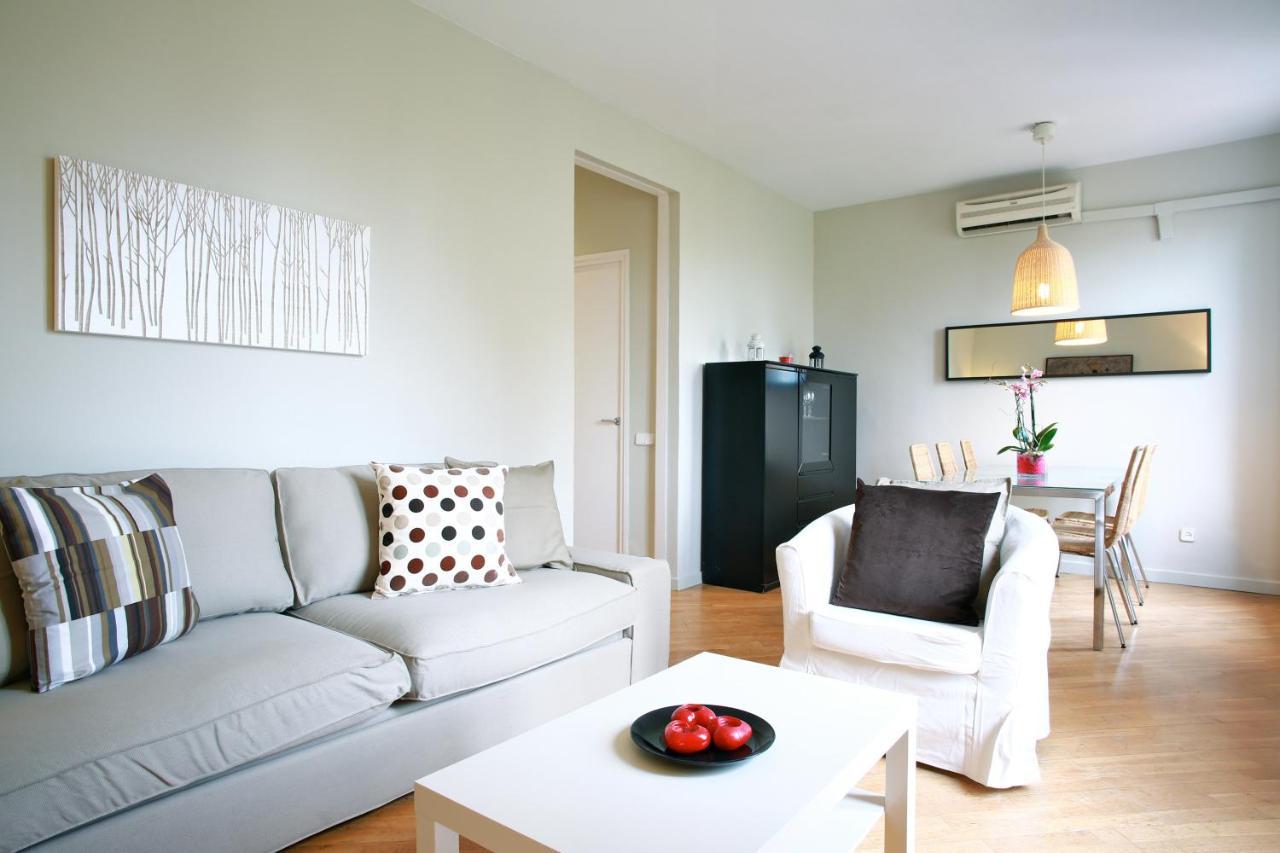 Barcelonaforrent Plaza Sagrada Familia 2