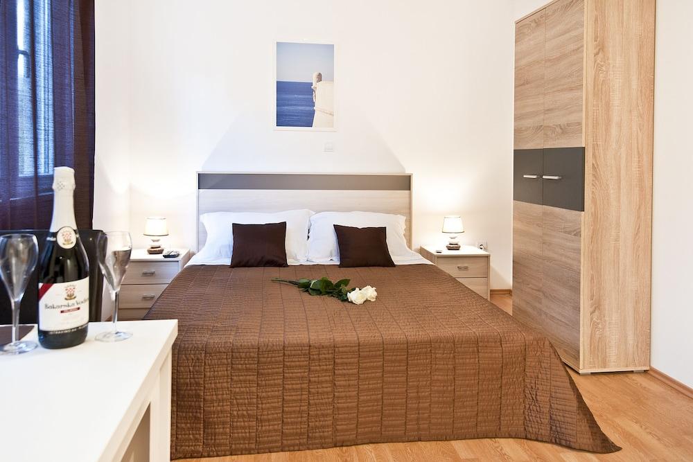 California Apartments