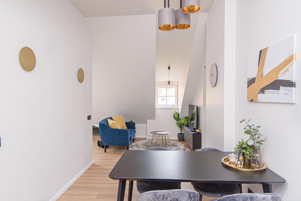 Zydu Str Two Bedrooms Apartment by Urban Rent 1