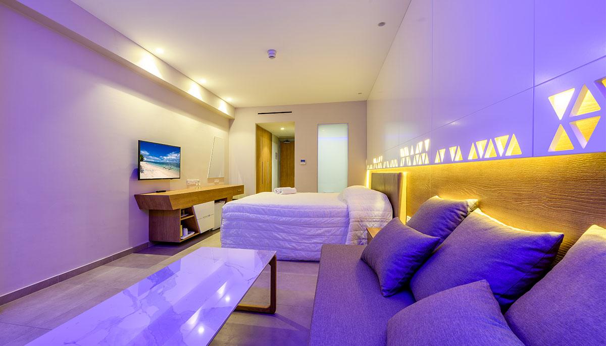 Tasia Maris Seasons Hotel 1