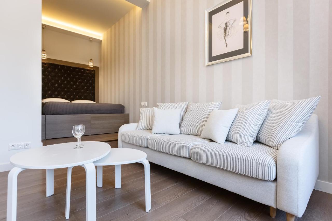 Center Avenue Apartments 1