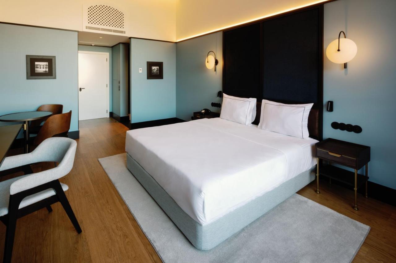 The Editory Riverside Hotel 1