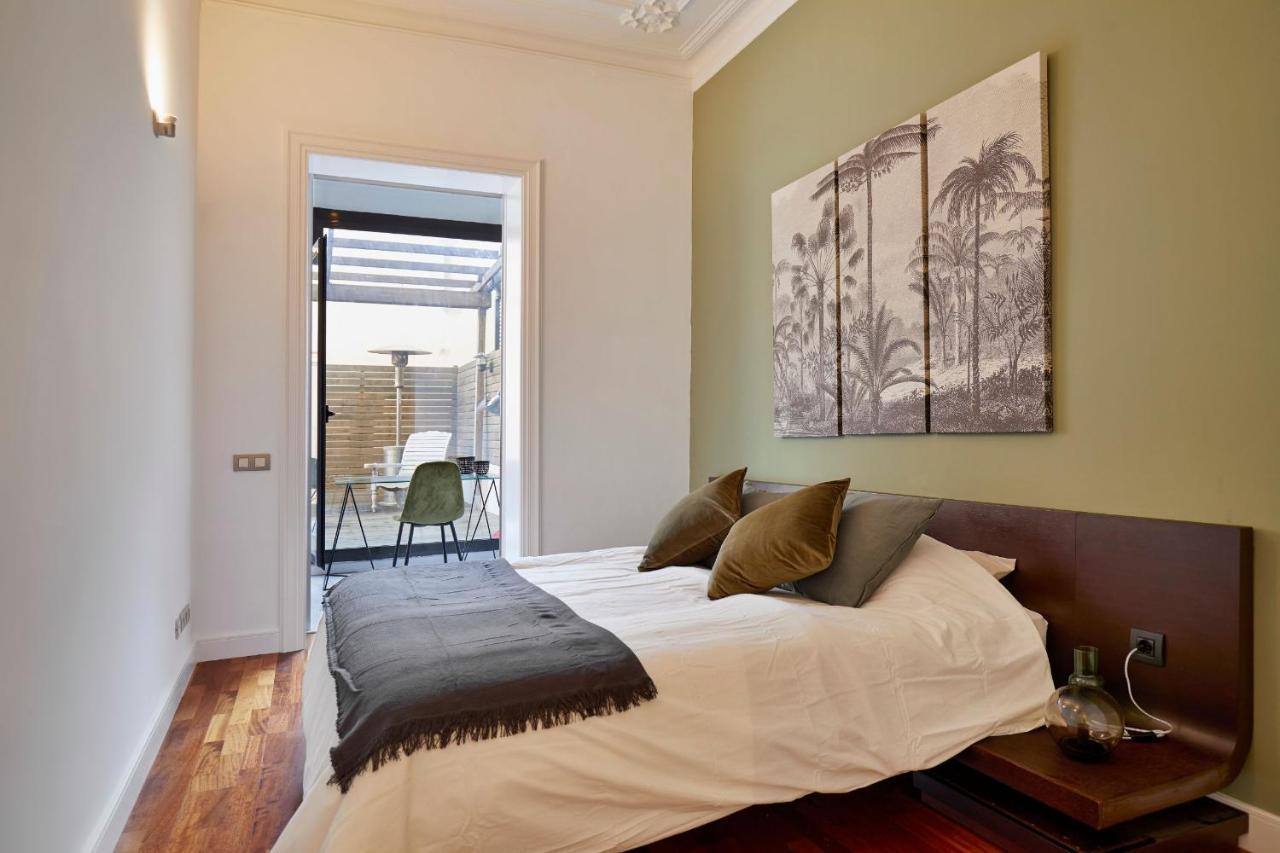 The Collection Barcelona - Classy 3bd - 2bth with Private Patio in Eixample 2