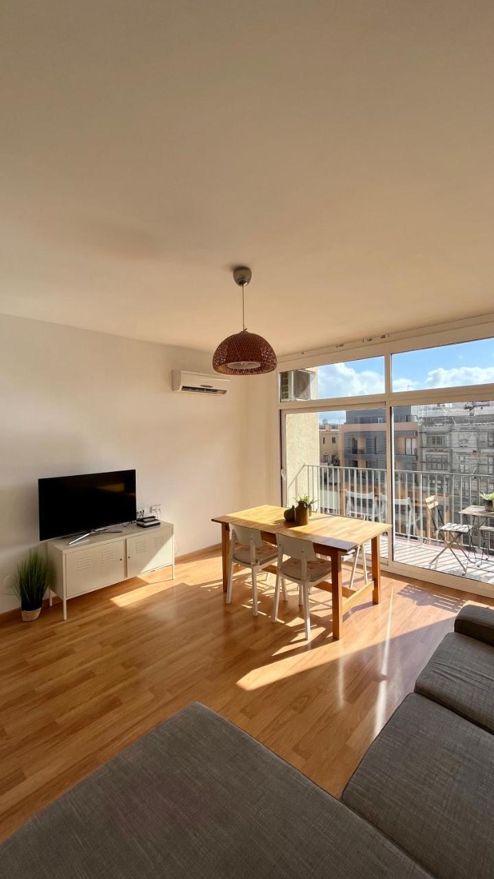 The Collection Barcelona - Bright 4bd with Terrace Near Arc de Triomf
