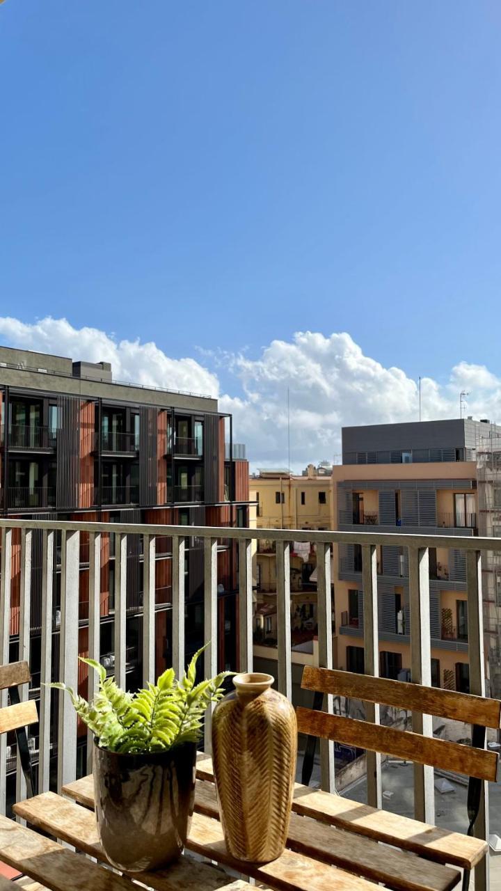 The Collection Barcelona - Bright 4bd with Terrace Near Arc de Triomf 1