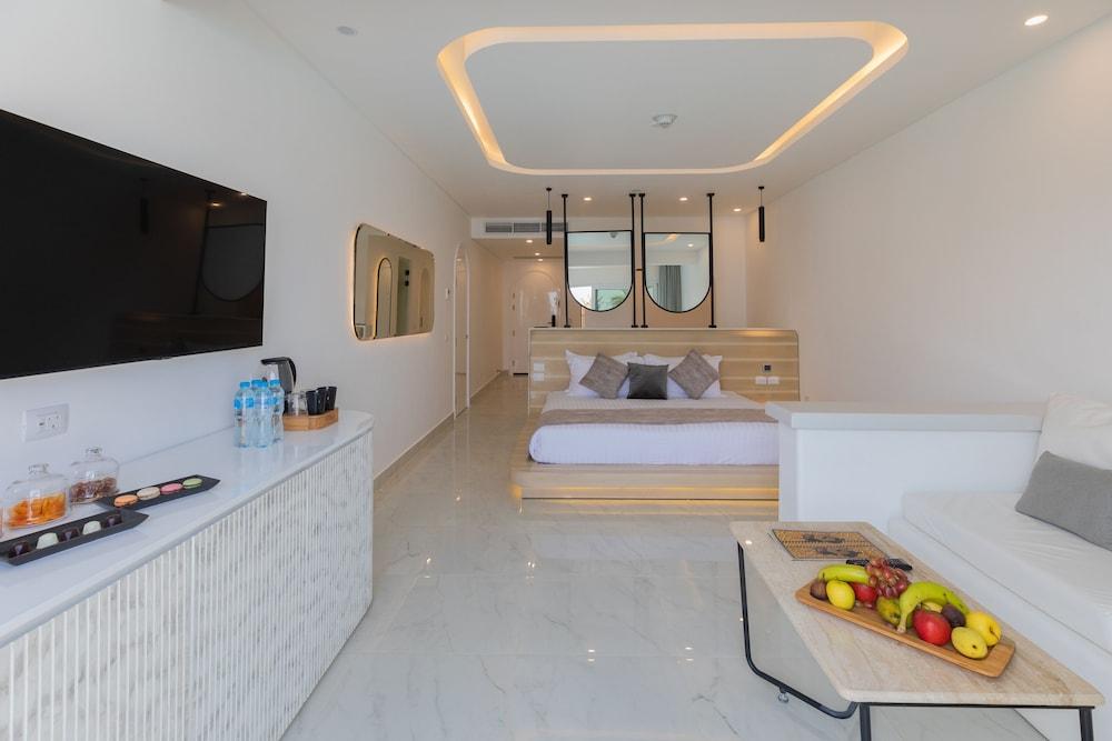 White Hills Resort 2