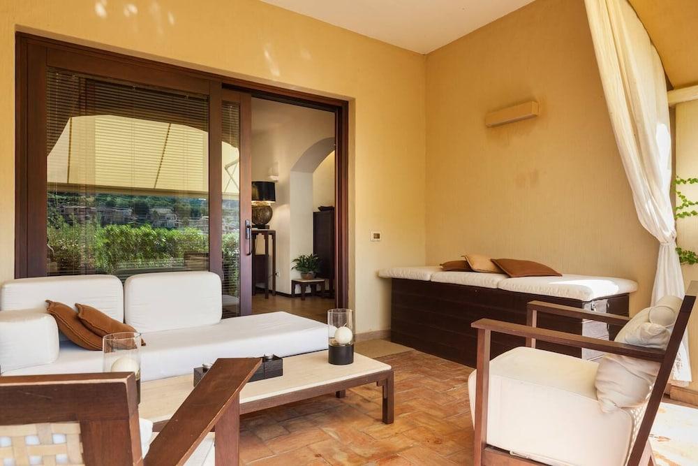 Beautiful Luxury Villa Located in Sardinia in Villasimius Near the Beaches 2