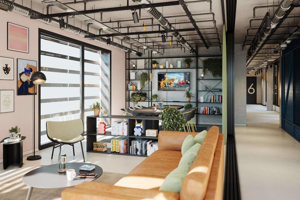 The Social Hub Barcelona Poblenou 1