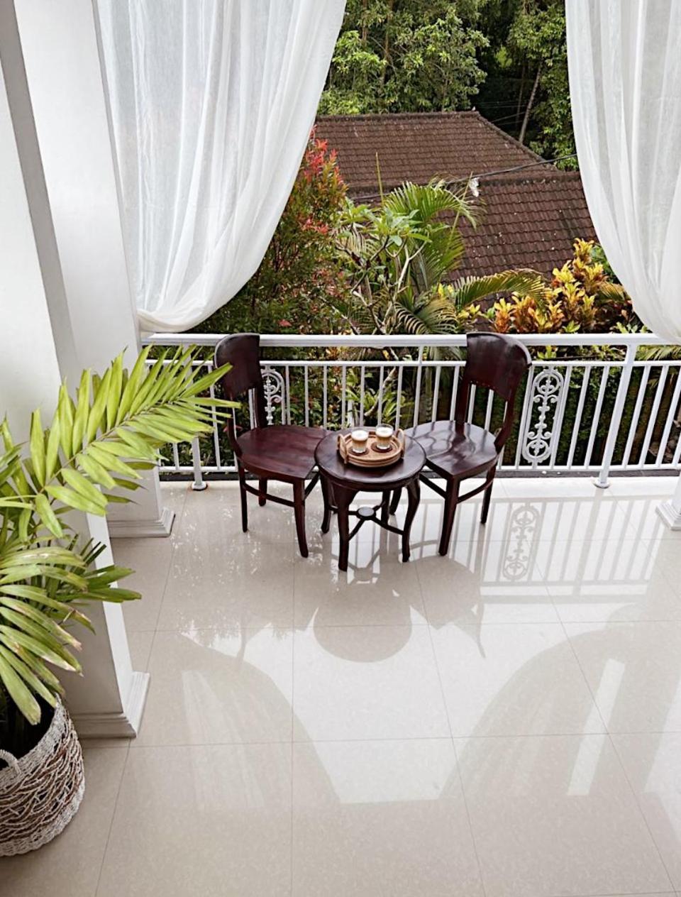 Dharma Shanti - Spacious Villa with Pool in Ubud 2