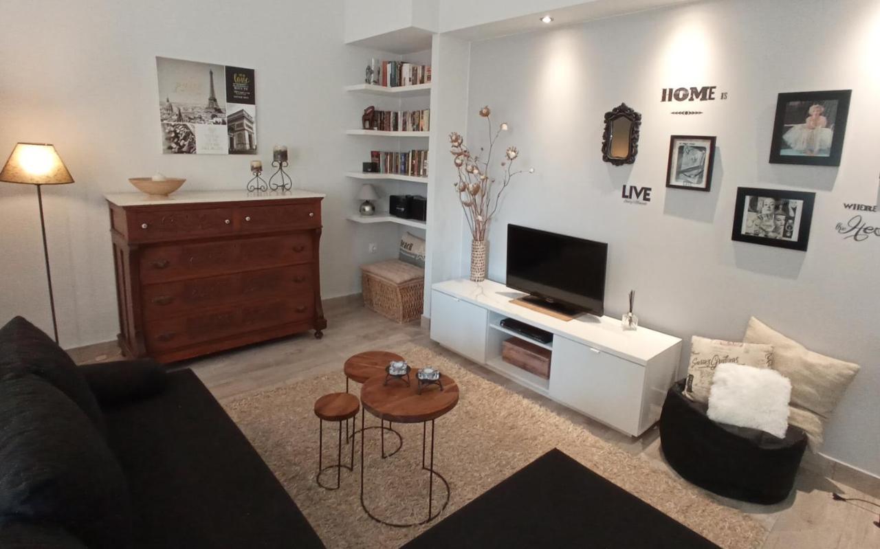 Charming Garden Apartment