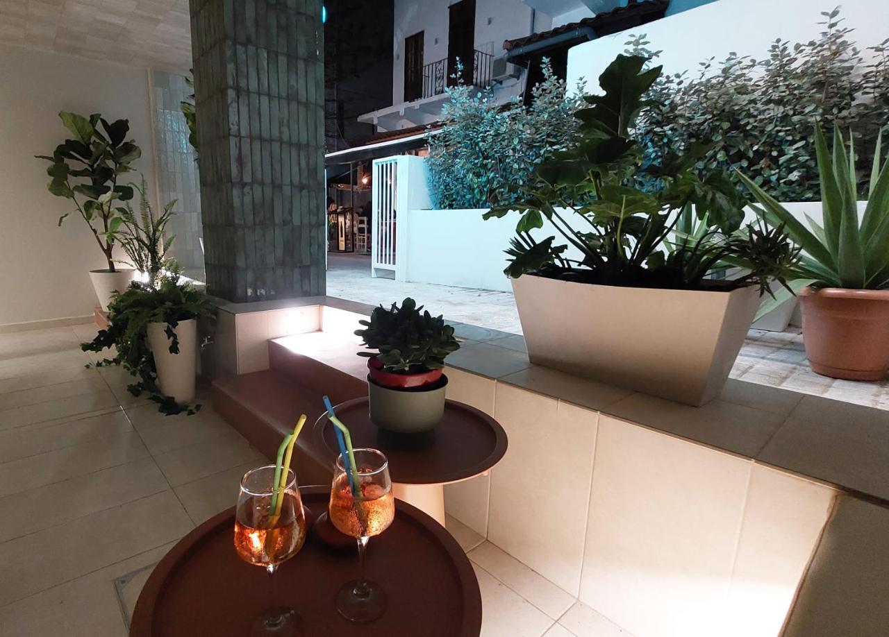 Central Grinn-In the Heart of Rhodes,New&Stylish! (Adults Only) 2