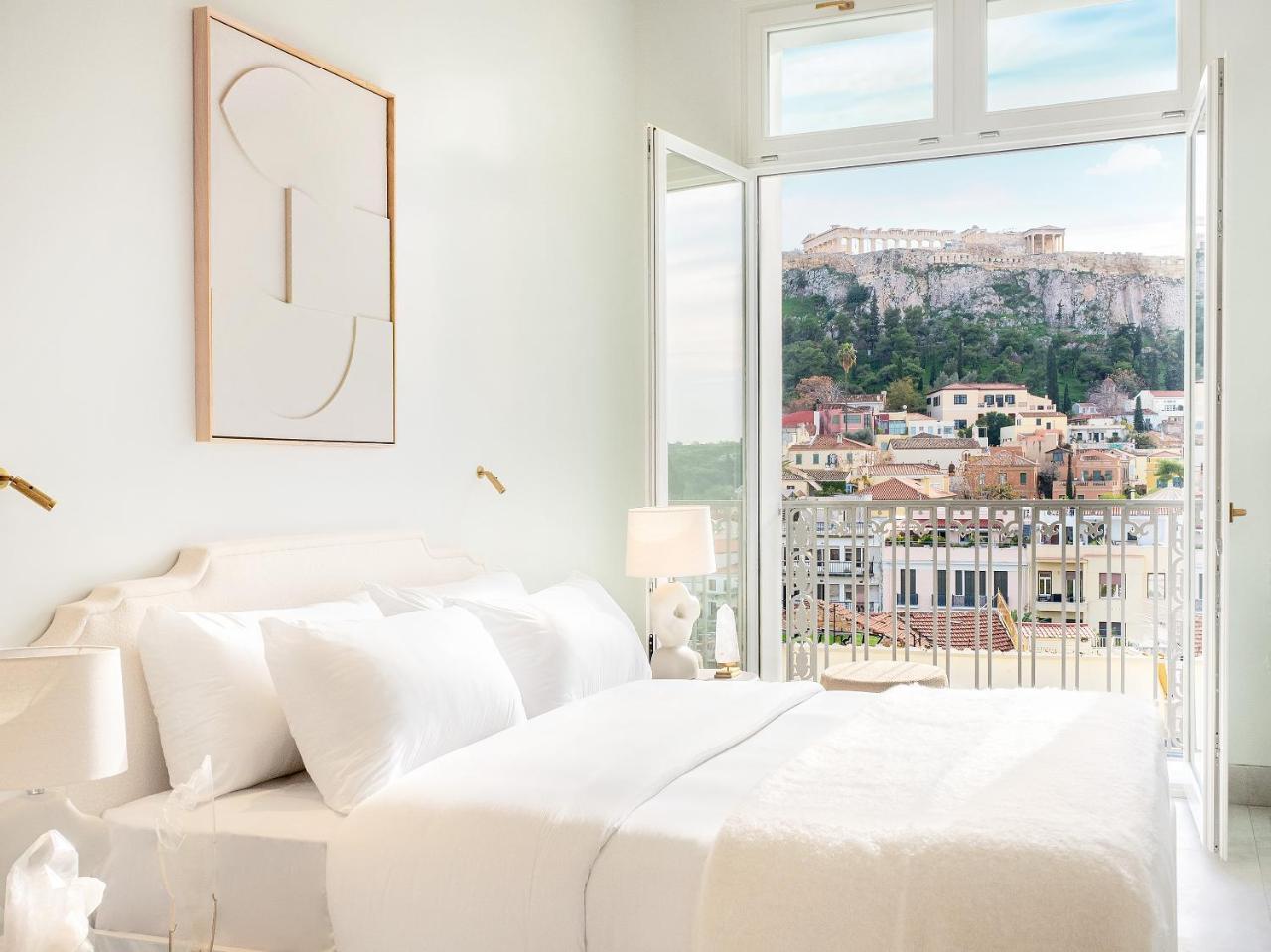 The Dolli at Acropolis, a Hotel To Live