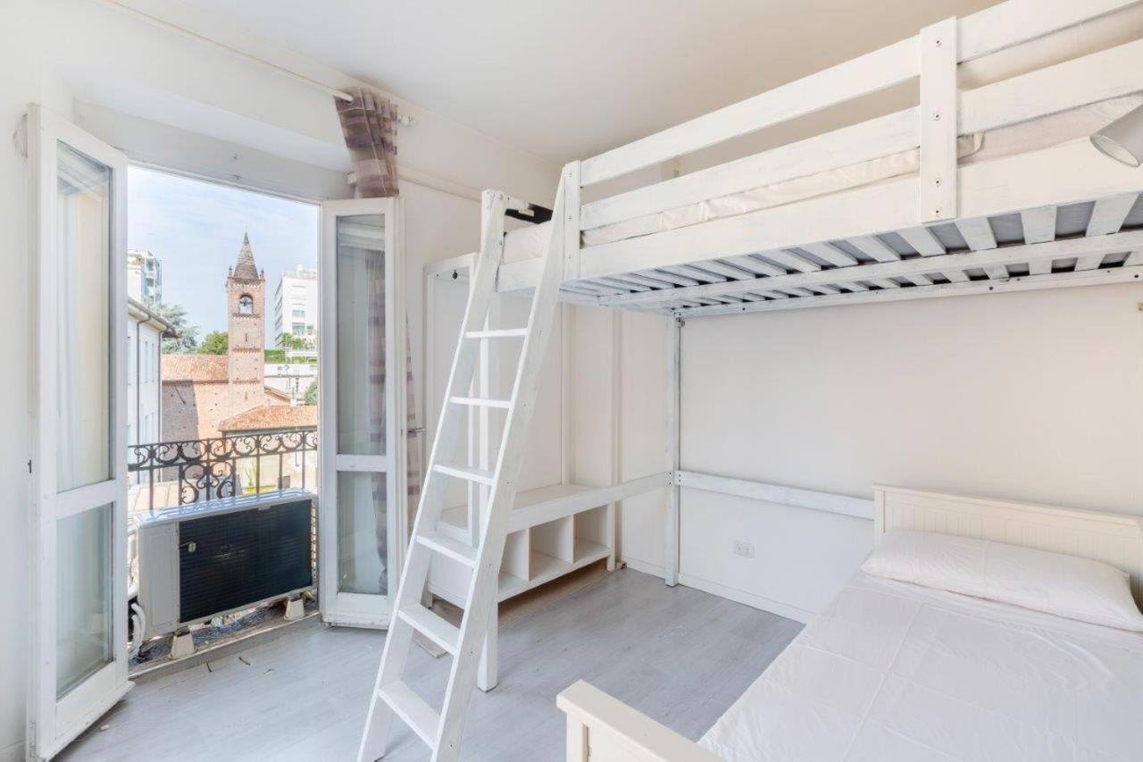 Amazing Flat Near Duomo & Colonne di San Lorenzo by Easylife 2