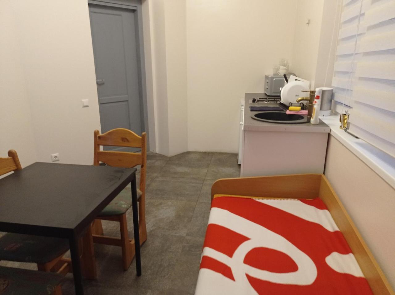 Apartment Jacuzzi Rr Terrace 1