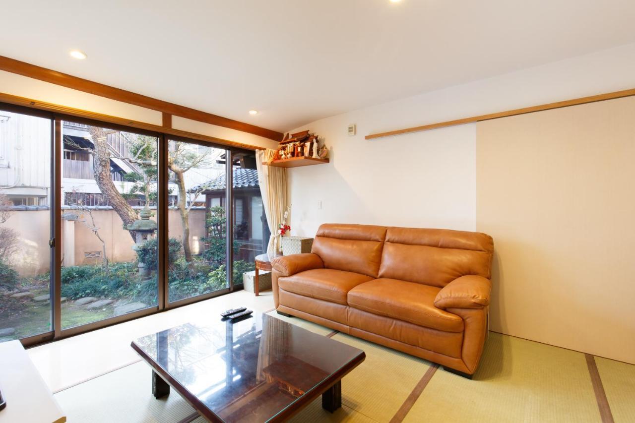 Kanazawa Seiren Le Lotus Bleu 2