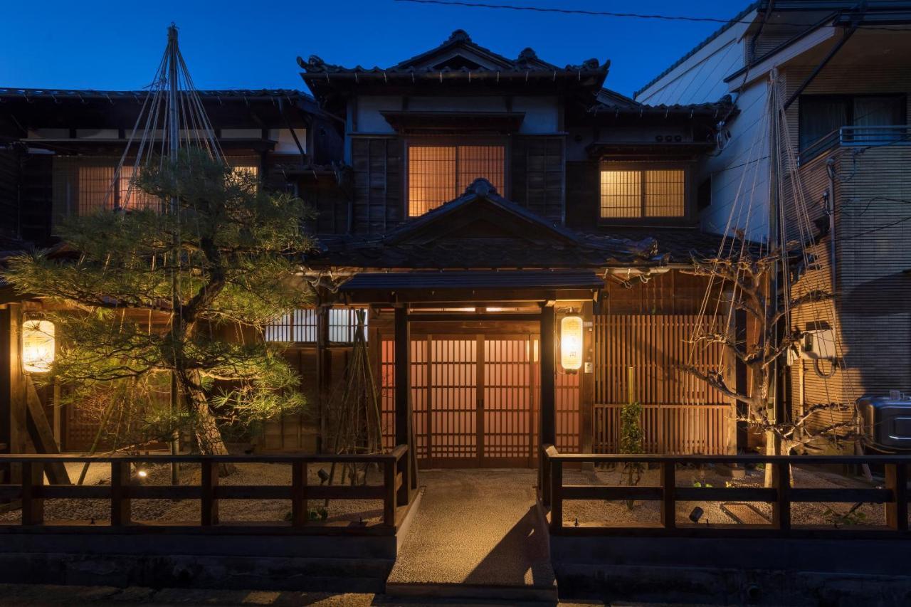 Hikoso-Machi Kin No Ma 2