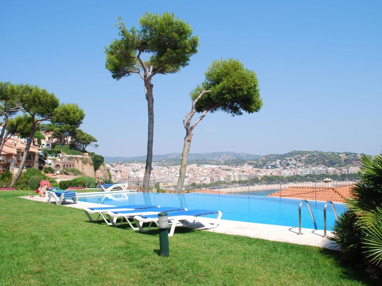 Belvilla by Oyo Montecarlo 2