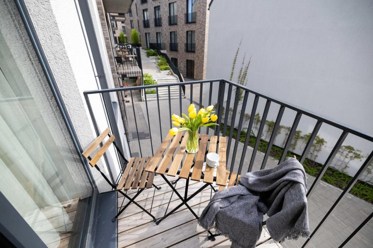 Cohost I New Apartment W-Balcony, Self Check-In at the Renesanso Complex