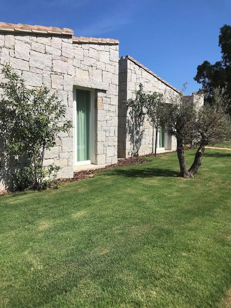 Cala Sinzias Resort 2