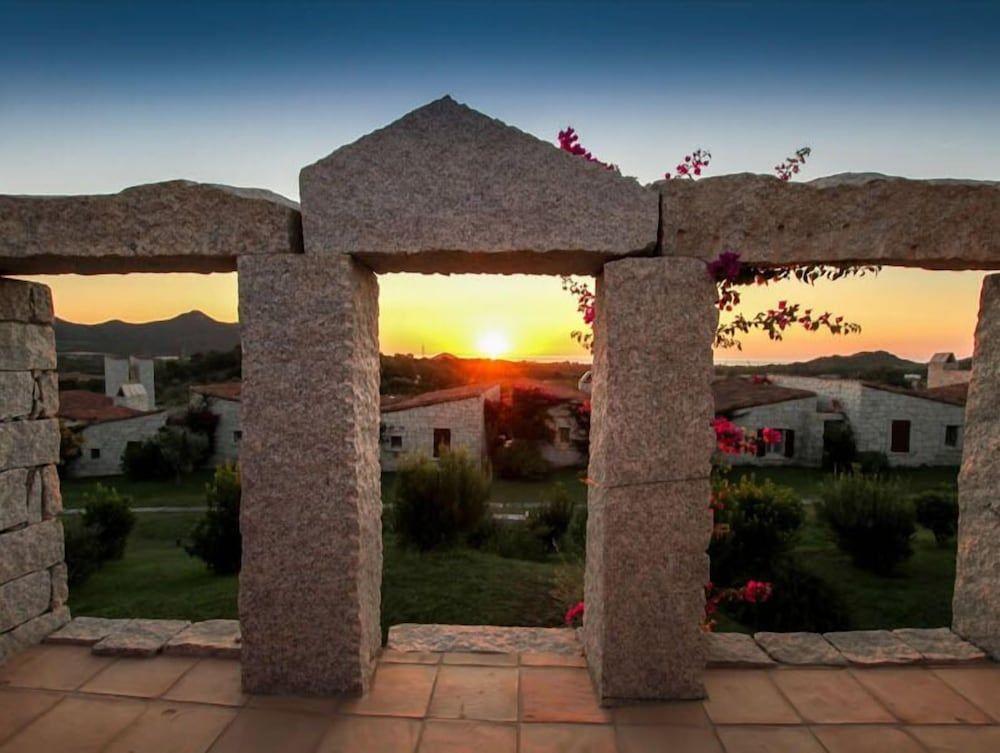 Cala Sinzias Resort 1