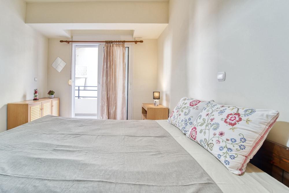 Parkapart Rhodes Town 2