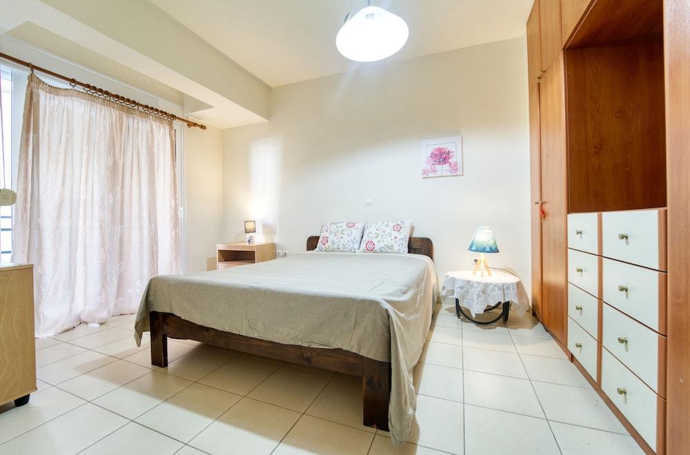 Parkapart Rhodes Town 1