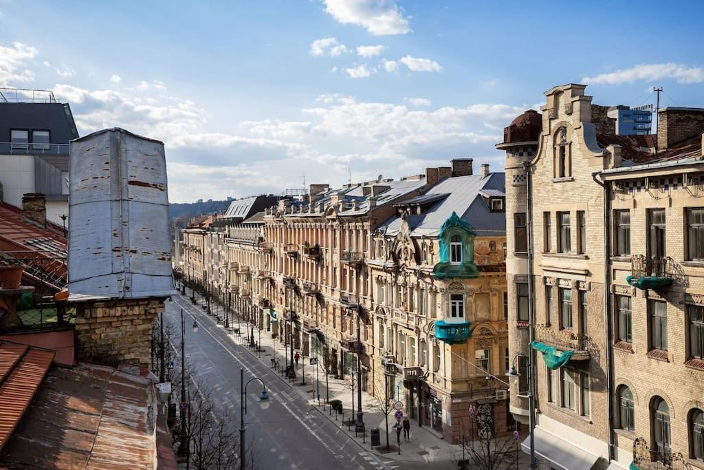 Luxury Apartment in Gediminas Avenue with Terrace 1