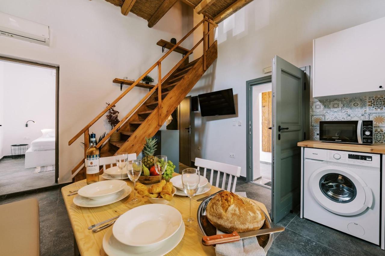 Eurus & Zephyrus Apartments 2