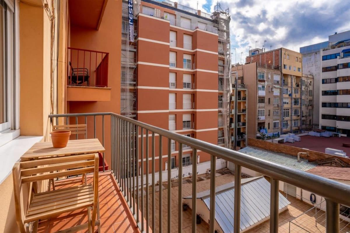 Eixample - Bright And Modern 4bd Only for Families Or Business Groups 1