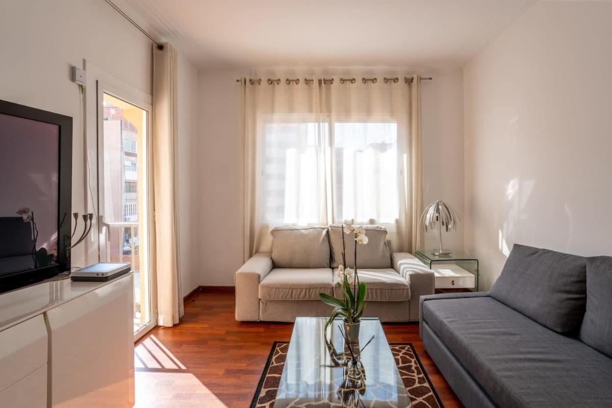Eixample - Bright And Modern 4bd Only for Families Or Business Groups