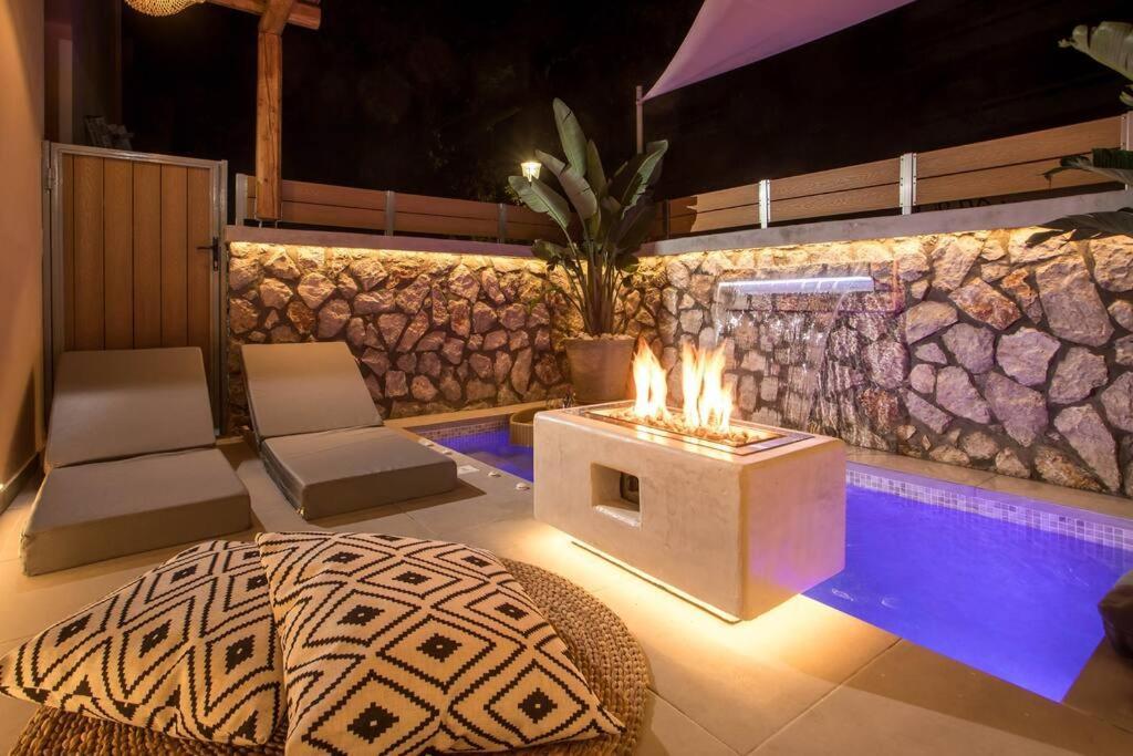 Saint Zoe Luxury Suite