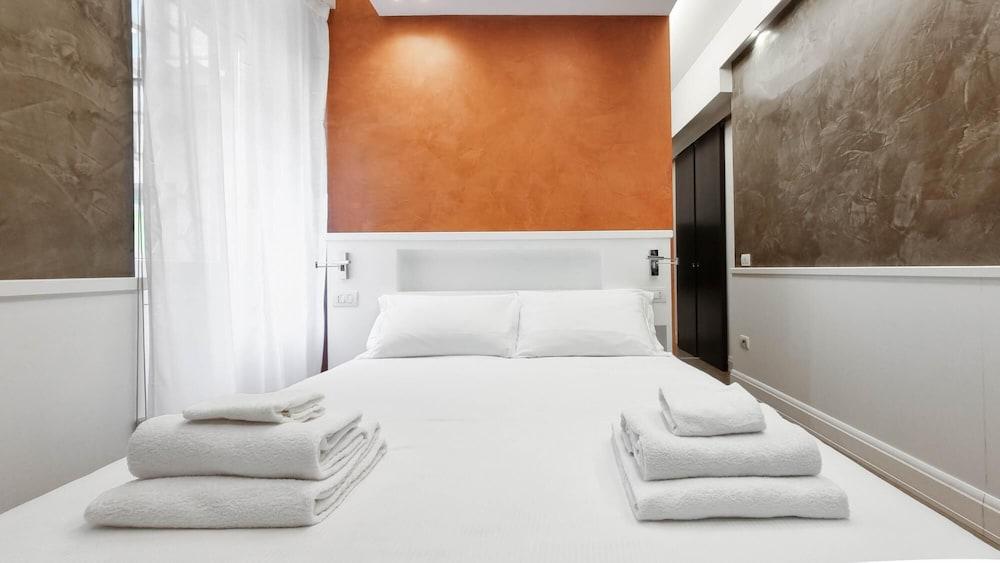 Italianway - Corso Venezia 7 - Carmen 1