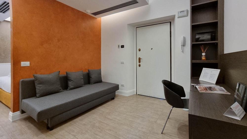 Italianway - Corso Venezia 7 - Carmen