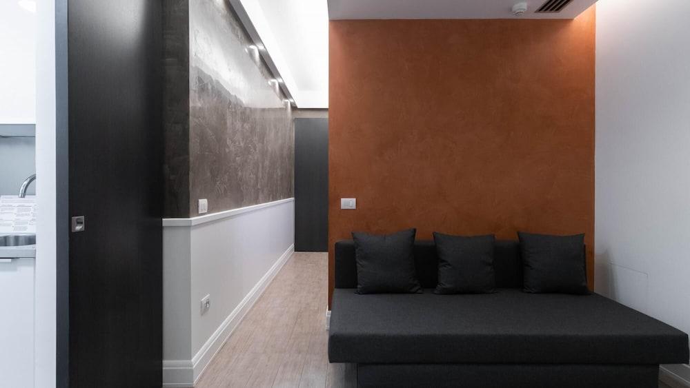 Italianway - Corso Venezia 7 - Tosca 1